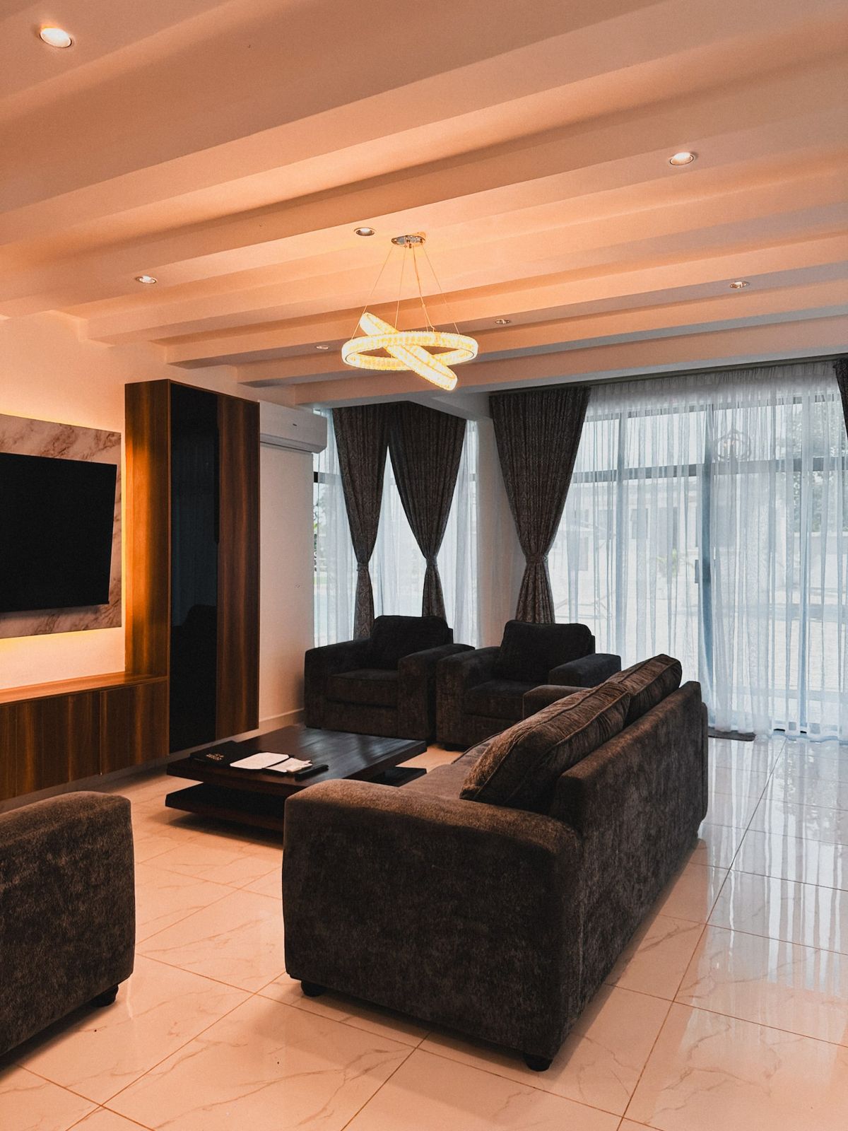 Serian Breeze Family Villa — photo 29
