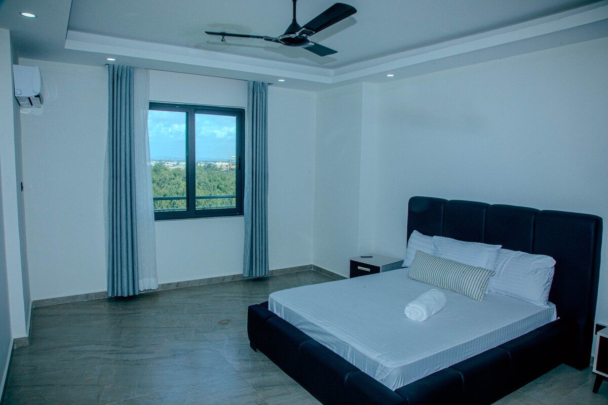 Semo's Aqua Luxury 6BR Penthouse — photo 10