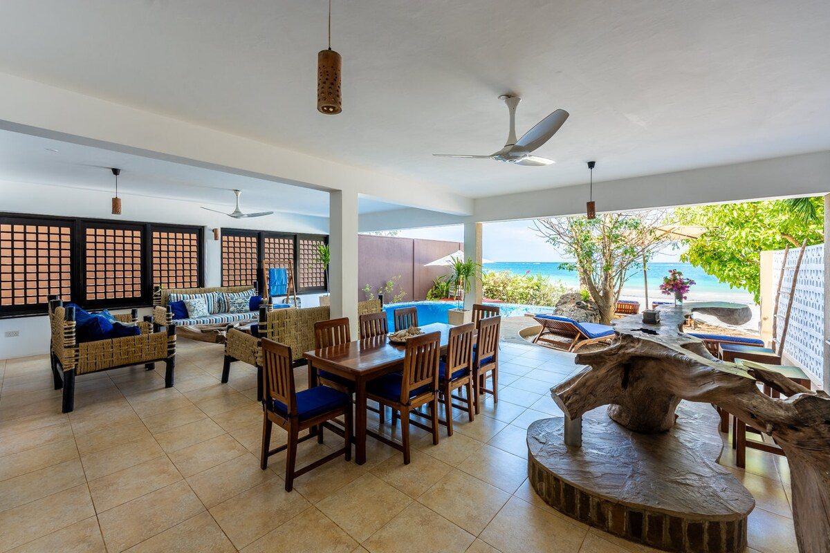 Tequila Sunrise Pool Cabana — photo 22
