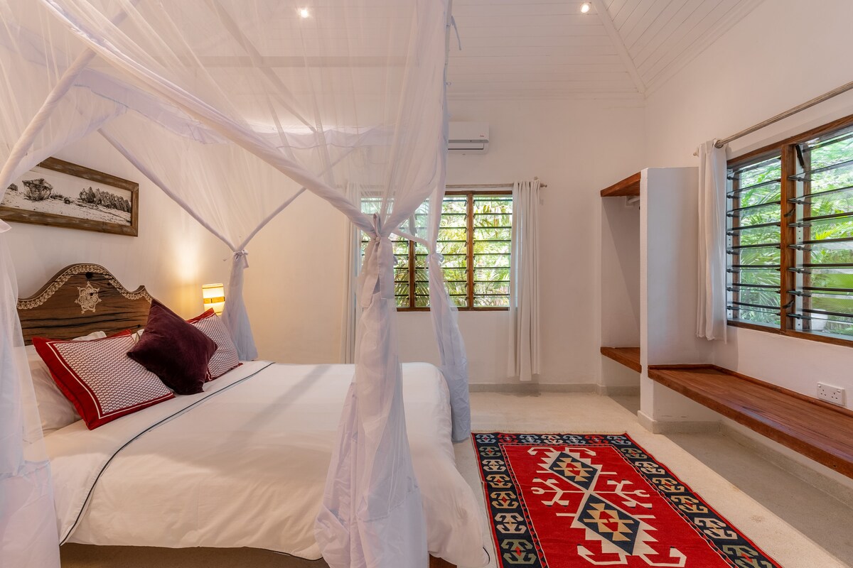 Inshallah Beach Cottage — photo 32