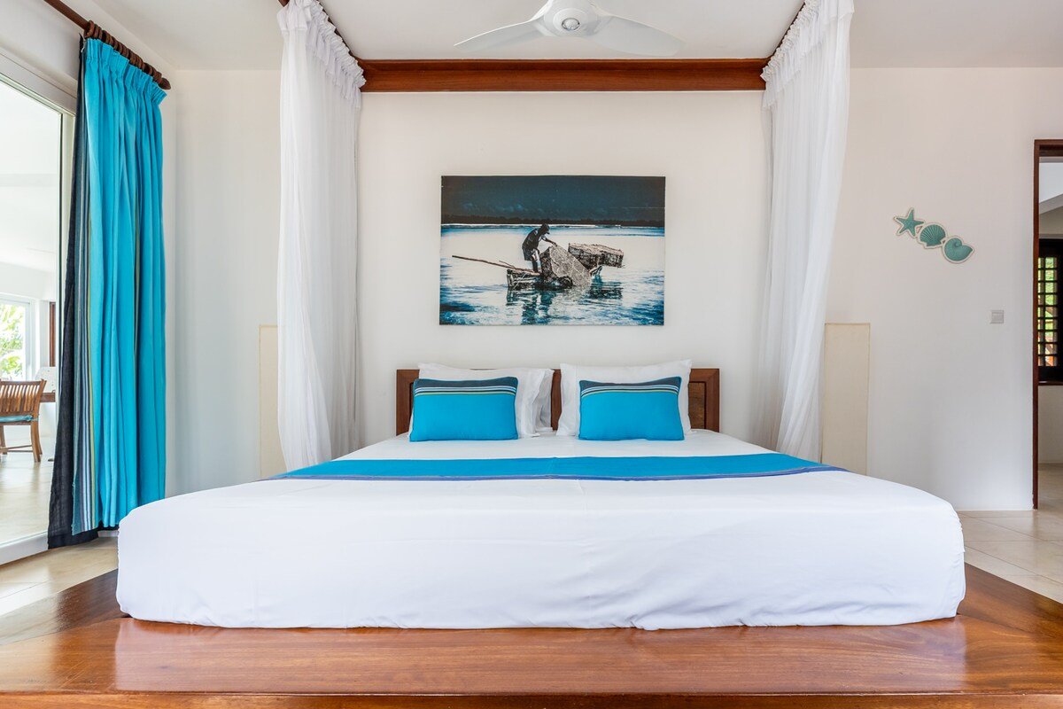 Tequila Sunrise Beach Cabana — photo 25