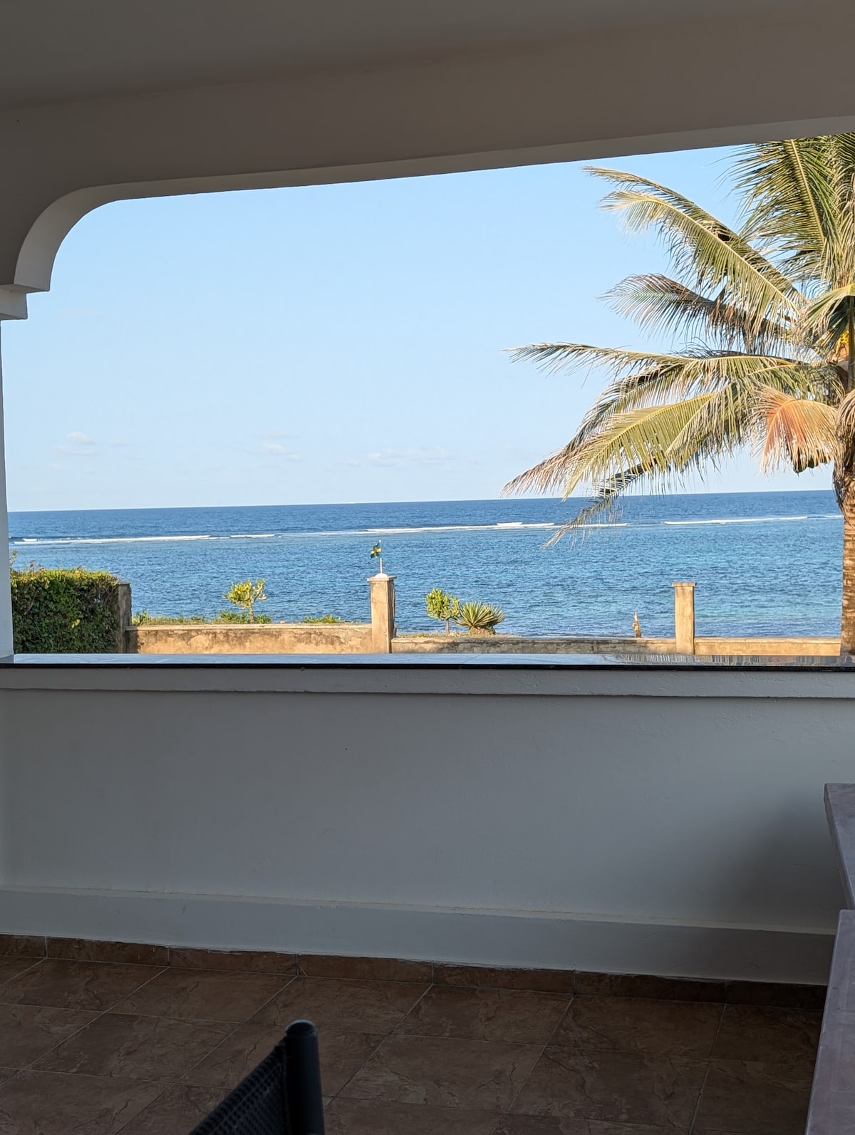 Luxury 4BR Beachfront Villa, Private Paradise — photo 28