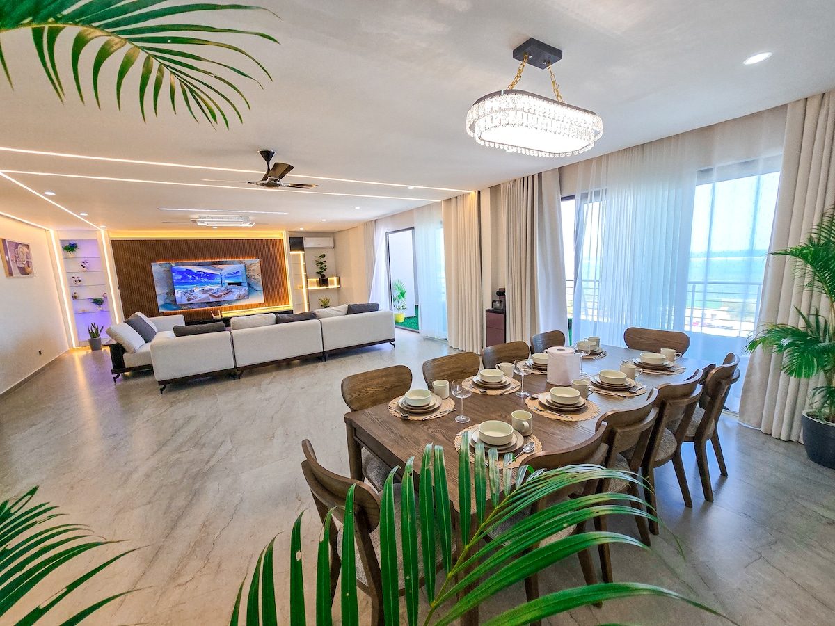 Semo's Aqua Luxury 6BR Penthouse