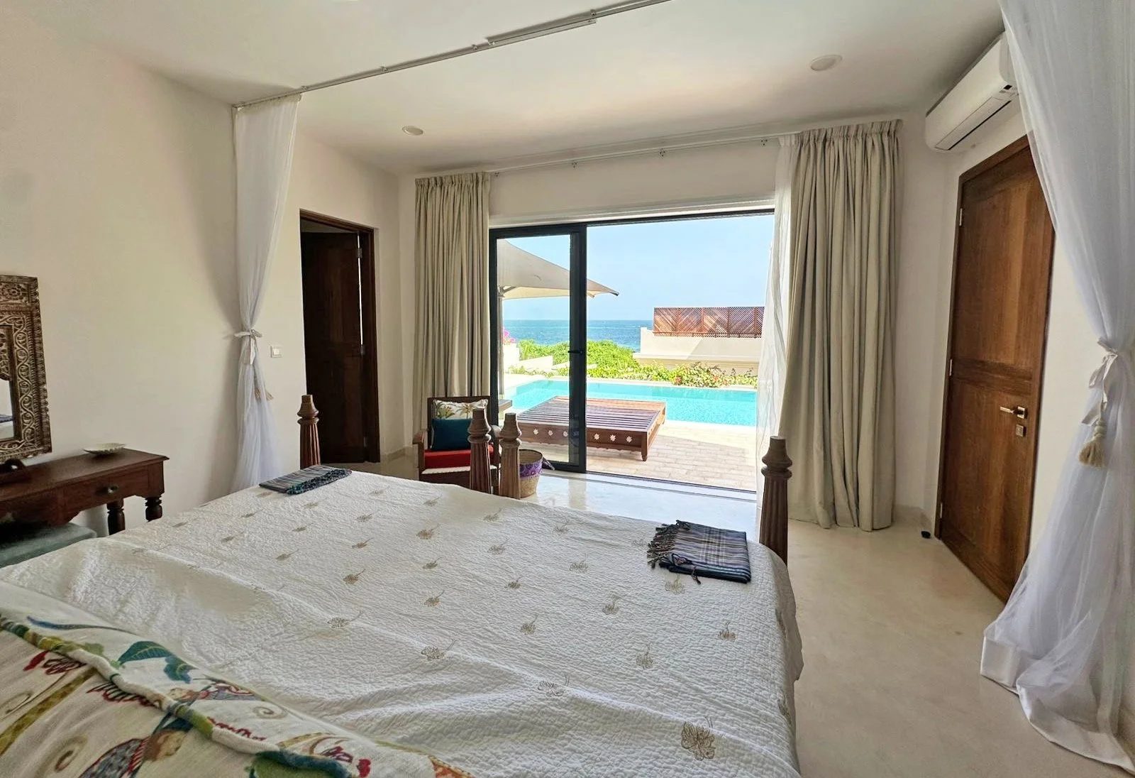 Kuba House, 6BR Beachfront — photo 44