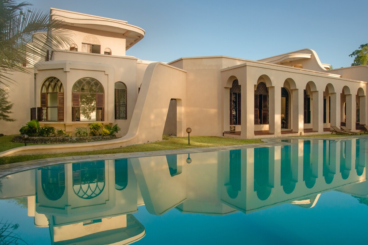 Ahana Villa, Diani Beach — view 1